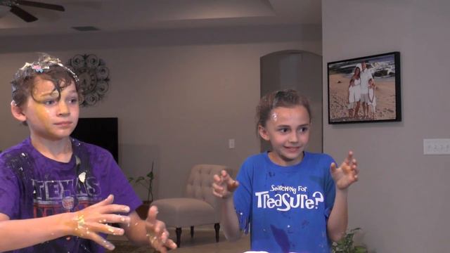 EGG ROULETTE CHALLENGE | We Are The Davises смотреть онлайн