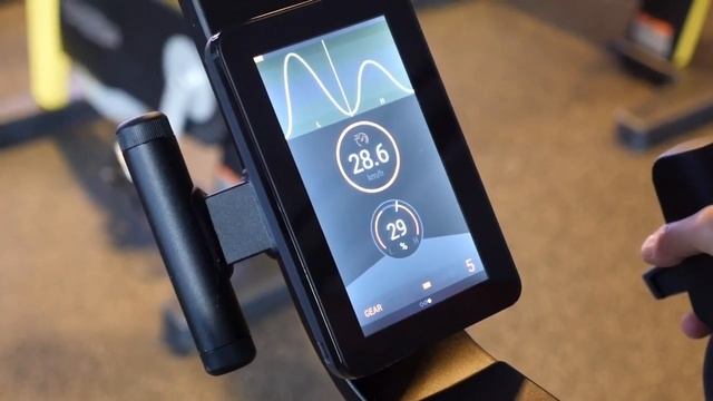 Technogym SKILLBIKE Tutorial - Swedish смотреть онлайн