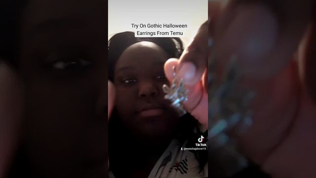 Watch me try on 12 pair Halloween Ornaments Gothic Earrings Try On Haul brought from Temu app смотреть онлайн