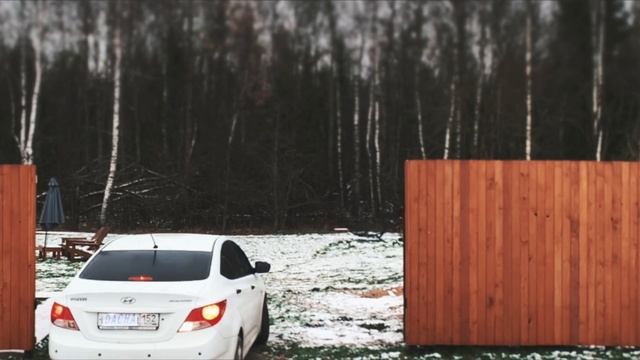 Осенний день на даче | Релакс и восстановление сил | Эпизод из видео про строительство забора смотреть онлайн