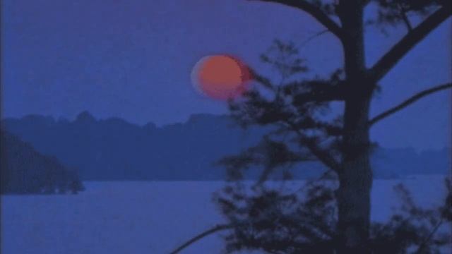Молчат Дома | Molchat Doma - На Дне (slowed + reverb) смотреть онлайн
