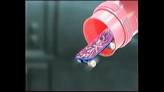 ? Реклама жвачки Бумер 2000 год | жевательная резинка Boomer JoyCo bubble gum смотреть онлайн