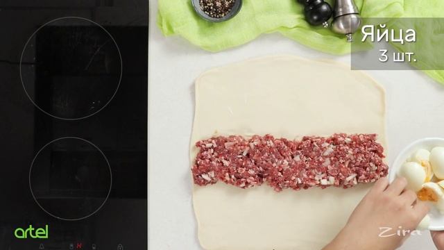 Мясной рулет в слоеном тесте