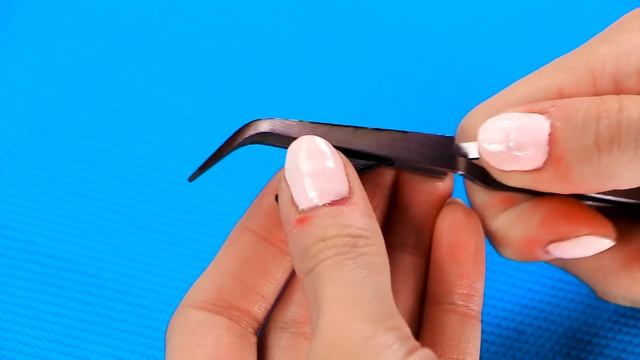 Цветок из лент на ободке?Канзаши мастер-класс. Ribbon flowers tutorial. смотреть онлайн