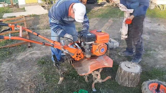 walk-behind tractor oil change. замена масла мотоблока. глухих новости.deaf news. смотреть онлайн