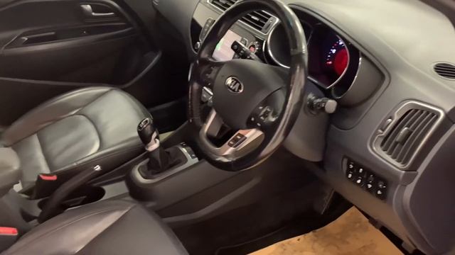Kia Rio CRDI 1.4 EcoDynamics 4 Walkthrough смотреть онлайн