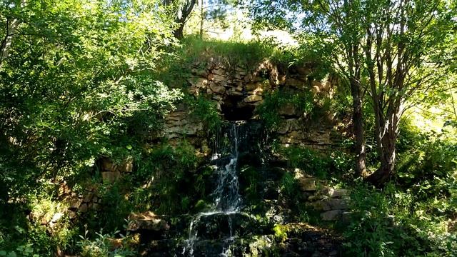 Водопад в деревне Паника / Waterfall Panika Village