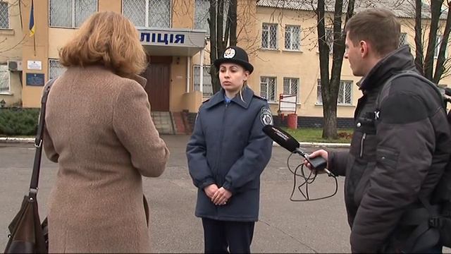 Собаку, яку нацькували на бездомного кошеняти, відібрали у горе-господарів смотреть онлайн