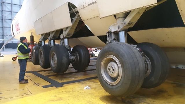 Landing Gear Test Antonov An-124-100 ✈ Отработка Шасси Ан-124-100 ✈ 2021 смотреть онлайн