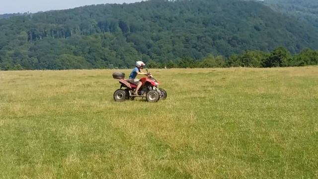 Дрифт на квадрике Access Motor Tomahawk 250! смотреть онлайн