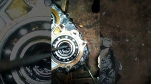 Дифференциал раздатки Нива, люфт шестерни привода заднего фланца