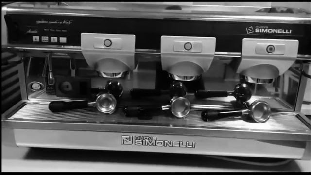 ОБЗОР КОФЕМАШИНА SIMONELLI AURELIA 3gr смотреть онлайн