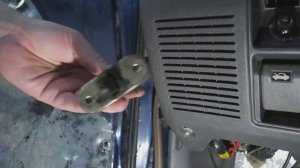 Замена фиксаторов дверей и ремонт центрального замка Pajero 2