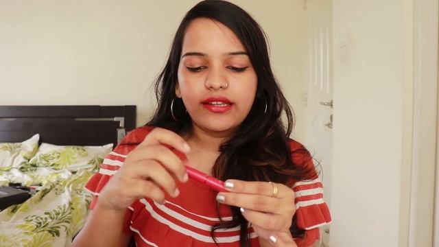 WHAT'S IN MY MAKEUP BAG ??? | Go Glam with Keerthy смотреть онлайн