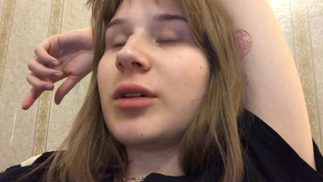 МОЙ МАЙ ч.1 / первое видео, пытаюсь говорить на камеру, встретили Молнию Маккуин! смотреть онлайн