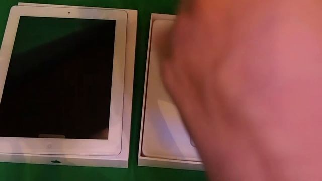 Распаковка The new iPad смотреть онлайн