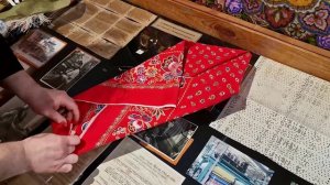 Назван старинный русский способ повязать платок