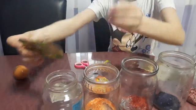 Алина красит "Пасхальные яйца" смотреть онлайн