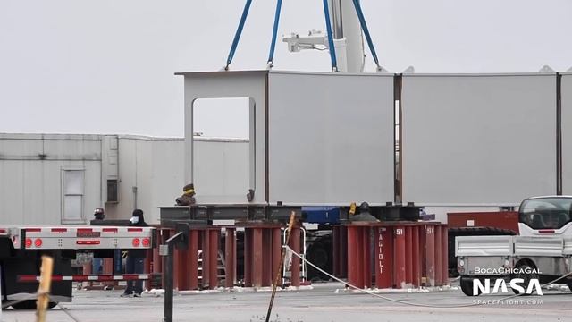 SpaceX Boca Chica - Orbital Launch Mount Table assembly points to Starship's Future смотреть онлайн