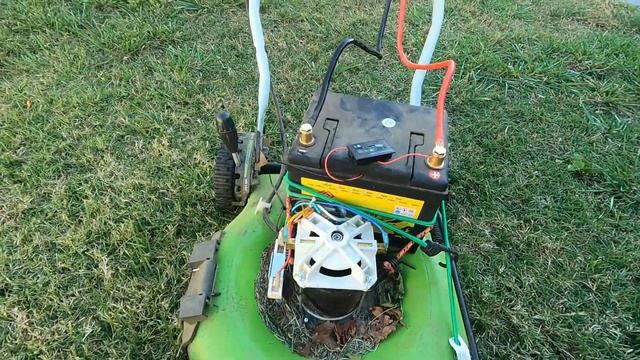 Convert Electric Corded Lawnmower to Cordless Battery Operated смотреть онлайн