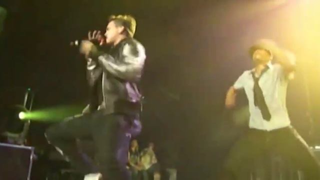 Jesse McCartney - I Think She Likes Me Live смотреть онлайн