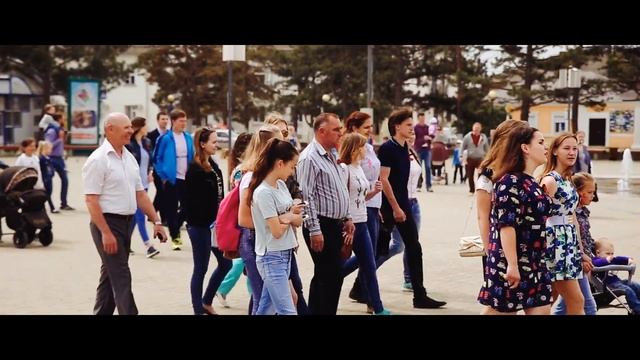 Флешмоб с Днем Победы! Молодежь Темрюкского района смотреть онлайн