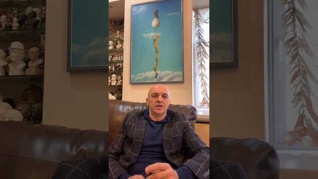 Трудовое право: Можно ли обязать будущего директора уволиться из другой компании? смотреть онлайн