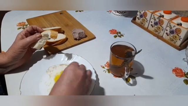 Живу на 1000 рублей в неделю//Выживание пенсионеров на минималку// смотреть онлайн