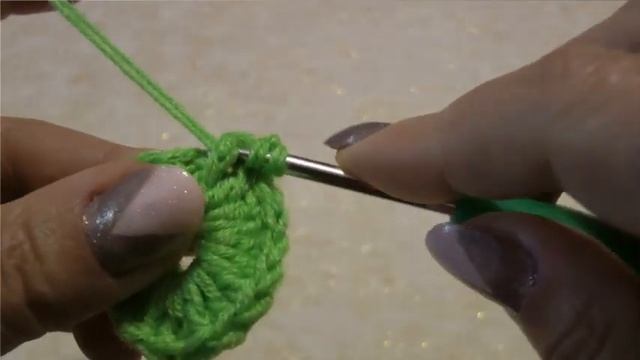 Вяжем вместе кепку. Мастер класс 1. смотреть онлайн