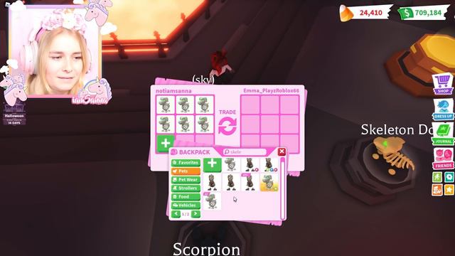 Buying Fan ANYTHING They TOUCH From The *NEW* HALLOWEEN UPDATE In Adopt Me! (Roblox) смотреть онлайн