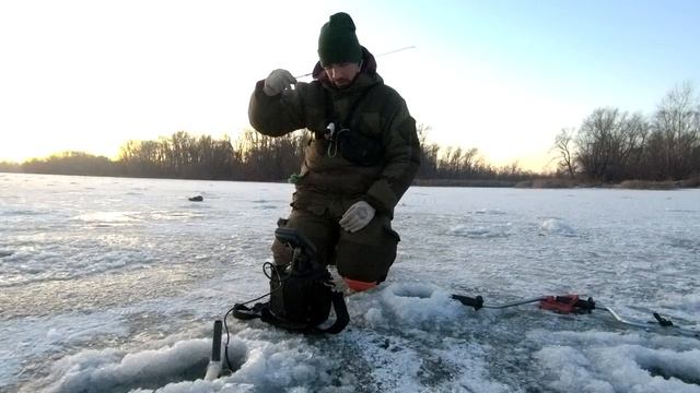 Тест летнего эхолота зимой смотреть онлайн