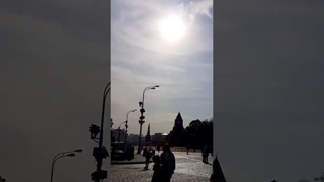 БОЙ КУРАНТОВ. КРАСНАЯ ПЛОЩАДЬ. РОВНО В ПОЛДЕНЬ. смотреть онлайн