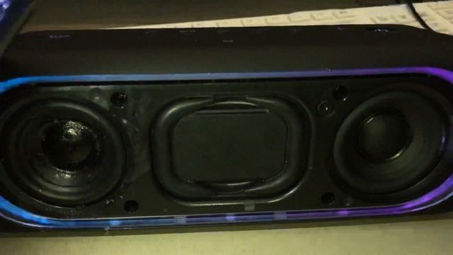 SONY XB30 BASS TEST LOW BASS LOW FREQUENCY MODE 100% volume смотреть онлайн