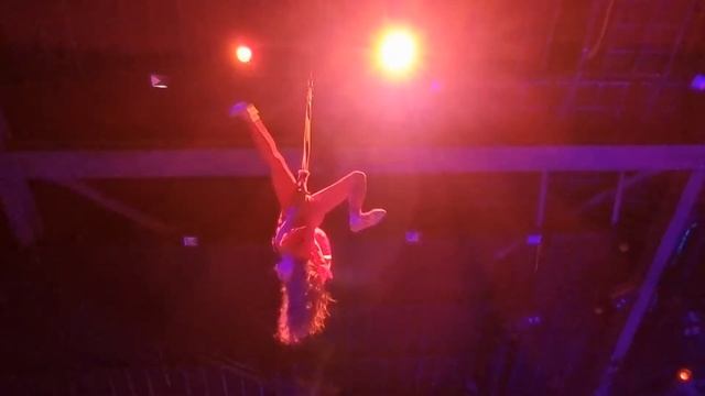 Сон в летнюю ночь- мюзикл на воде в Москвариуме смотреть онлайн