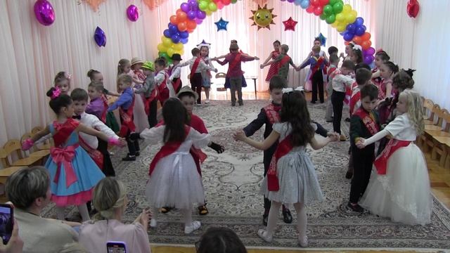 Выпускной в детском саду 317 .mp4 смотреть онлайн