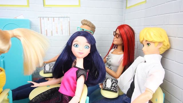 Histoire de poupées Adrien et Marinette ensemble Miraculous Ladybug et chat noir смотреть онлайн