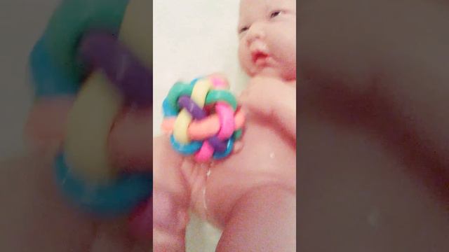Купаемся в ванне 2 часть 🛀 смотреть онлайн