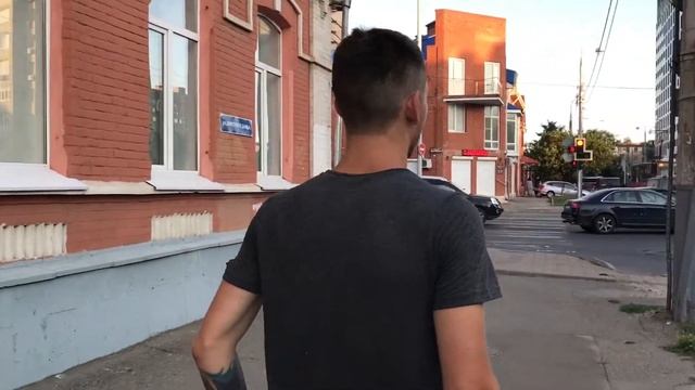 ПЕРВЫЙ. ЗНАКОМСТВО. БЭКСТЕЙДЖ СО СЪЕМОК КЛИПА. ИНТЕРВЬЮ. смотреть онлайн