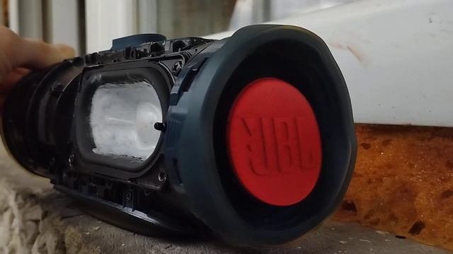 JBL CHARGE 4 EXTREME WARPING ? RIP PASSIVE