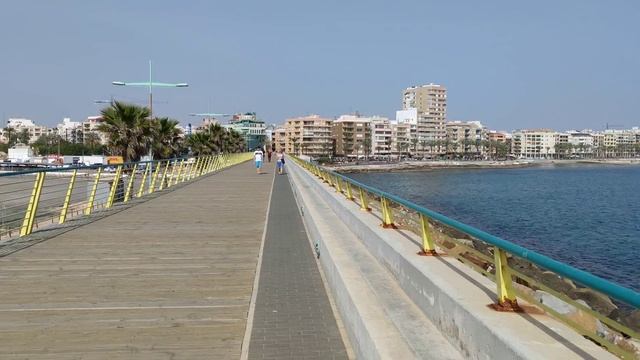 Торревьеха, красивый фонтан и огромадный пирс!