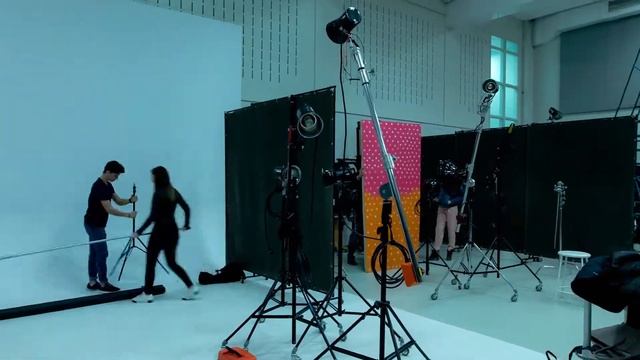 Time Lapse studio de prise de vue Grand Angle смотреть онлайн