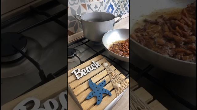 LA CARBONARA - CUCINANDOMELAGODO смотреть онлайн