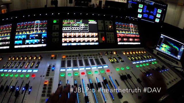 Nikita - Elton John cover by Misty at the Soundcheck | Soundcraft Vi3000 | Malinda Lowe смотреть онлайн