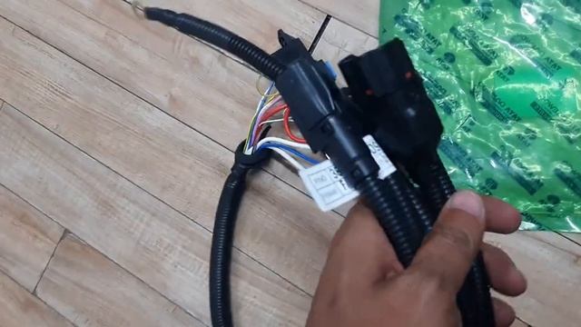 Cụm đế cầu chì nguồn xe daewoo novus. LH 0389898100 смотреть онлайн