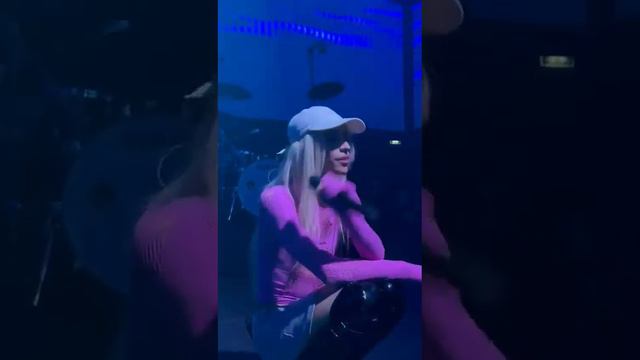 Bilal Hassani - Tom (Théorème Tour / Gaité Lyrique) смотреть онлайн