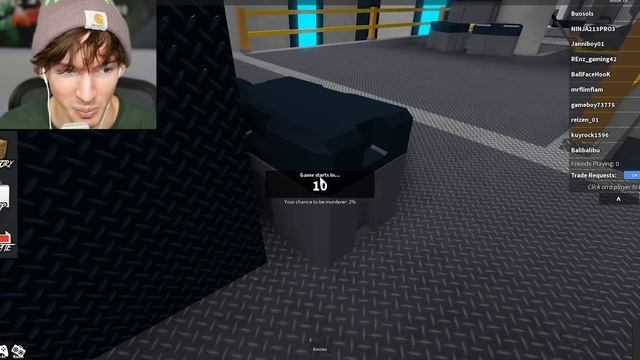 I wore a ROBLOX BUSH to hide from EVERYONE... смотреть онлайн