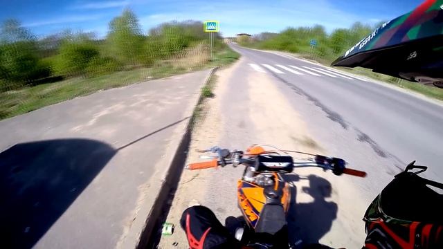 Как научиться делать вилли (козлить) на питбайке смотреть онлайн