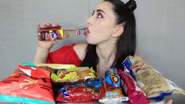 ПРОБУЮ ВПЕРВЫЕ НОВЫЕ ВКУСНЯШКИ/ Mukbang / Ayka Emilly