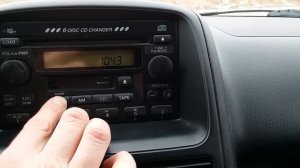 How to Change Clock Time in a Honda CRV