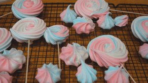 БЕЗЕ РАЗНОЦВЕТНОЕ безе на палочке Как сделать цветное безе для украшения торта